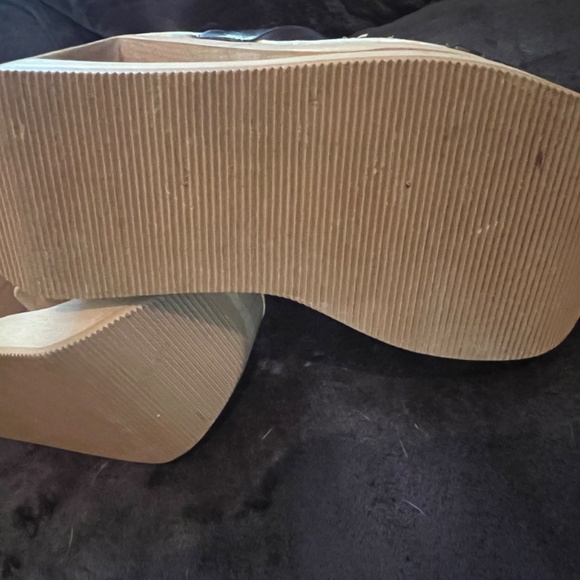 Unique vintage platform sandals from St. Marks Place 8 - Picture 6 of 8